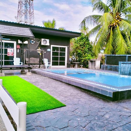 Penarik Baru Homestay Kampung Penarik Extérieur photo
